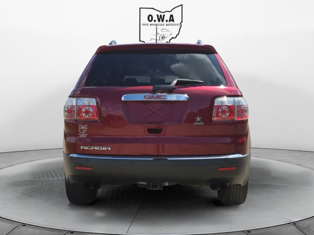 2011 GMC Acadia Image 4