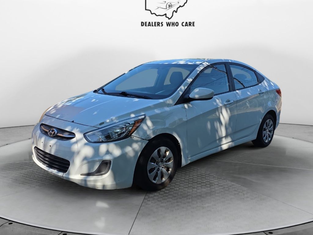 2016 Hyundai Accent Image 1