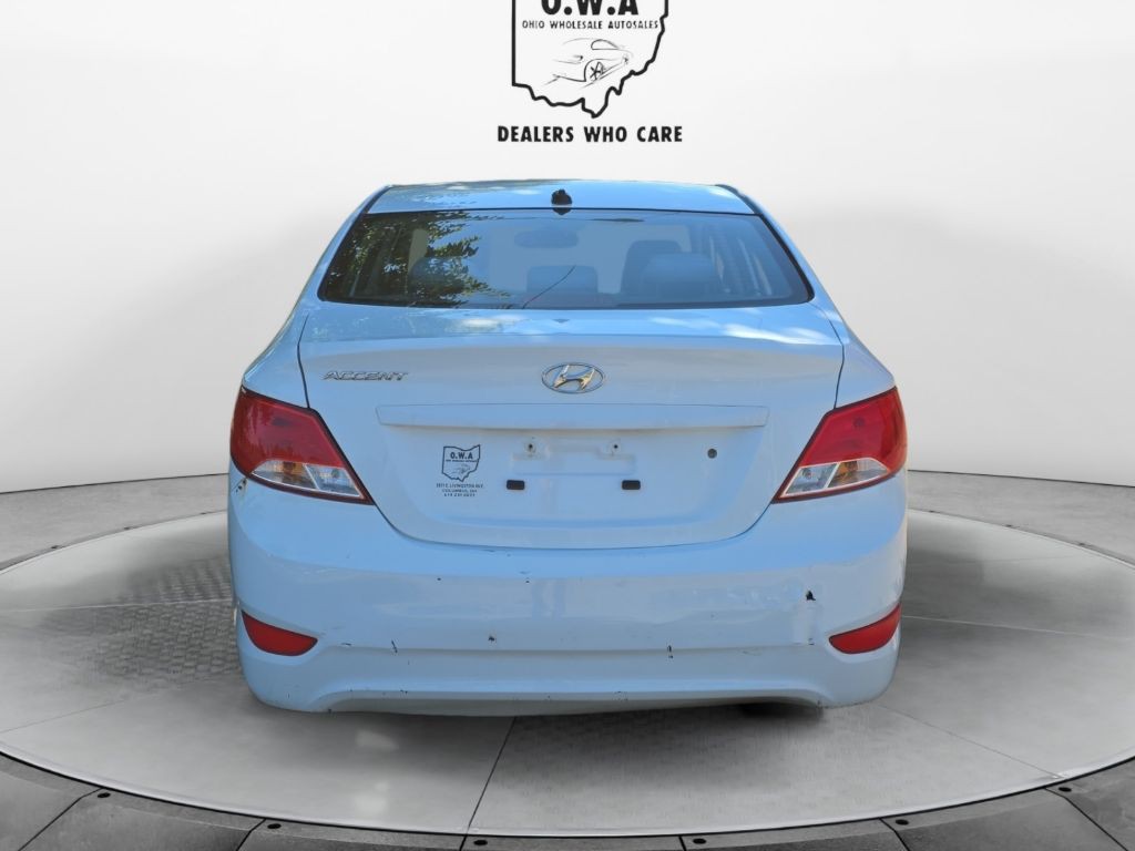 2016 Hyundai Accent Image 4