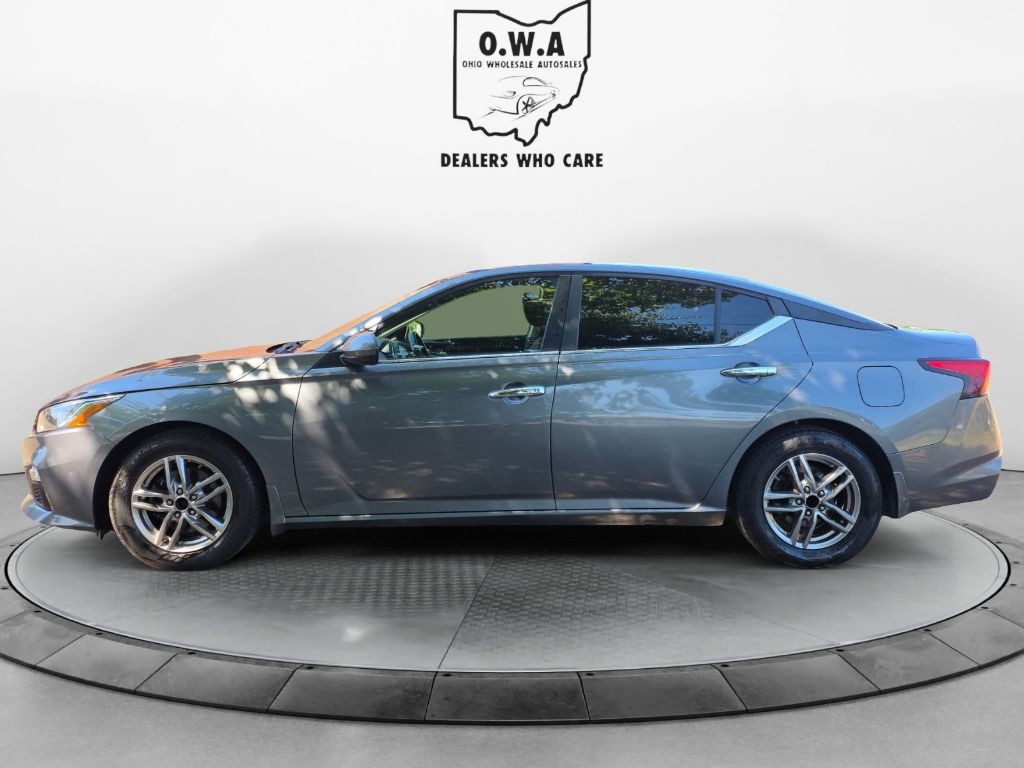 2019 Nissan Altima Image 2