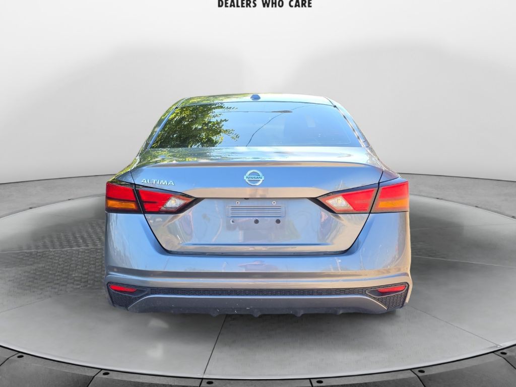 2019 Nissan Altima Image 4