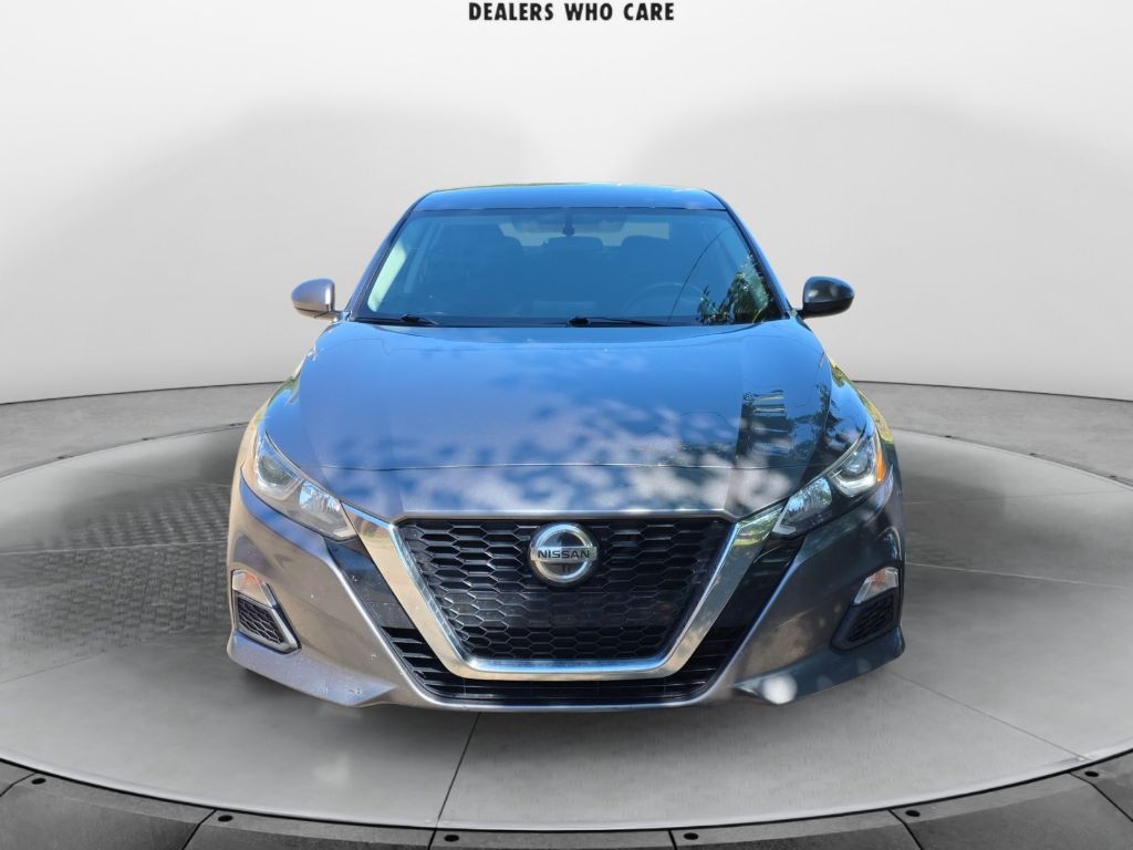 2019 Nissan Altima Image 8