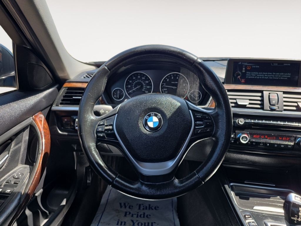 2014 BMW 3 Series Image 11