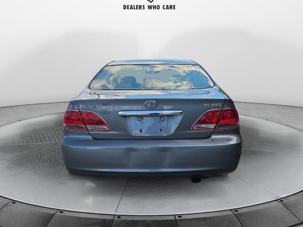 2005 Lexus ES Image 4
