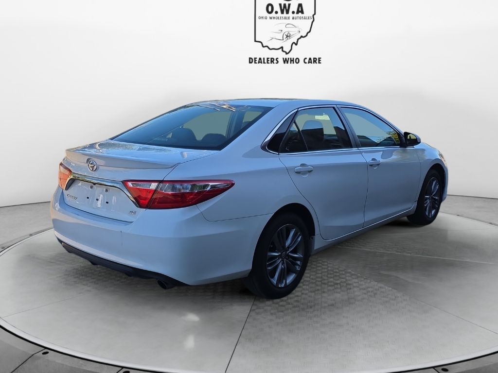 2017 Toyota Camry Image 5