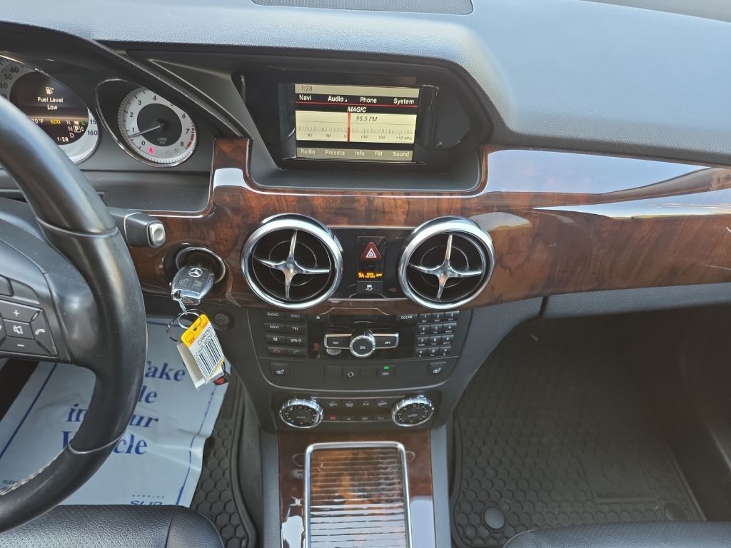 2013 Mercedes-Benz GLK-Class Image 11