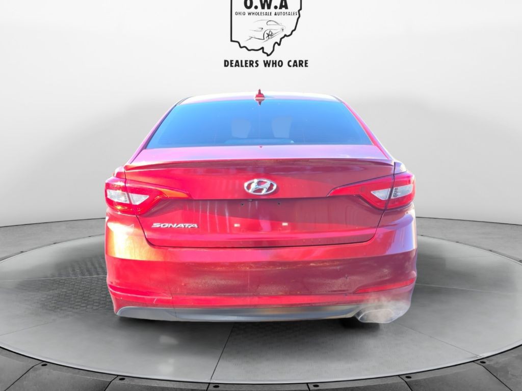 2015 Hyundai Sonata Image 4
