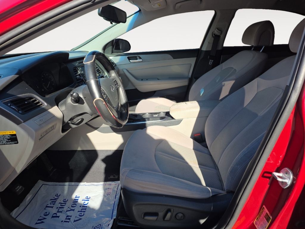 2015 Hyundai Sonata Image 9