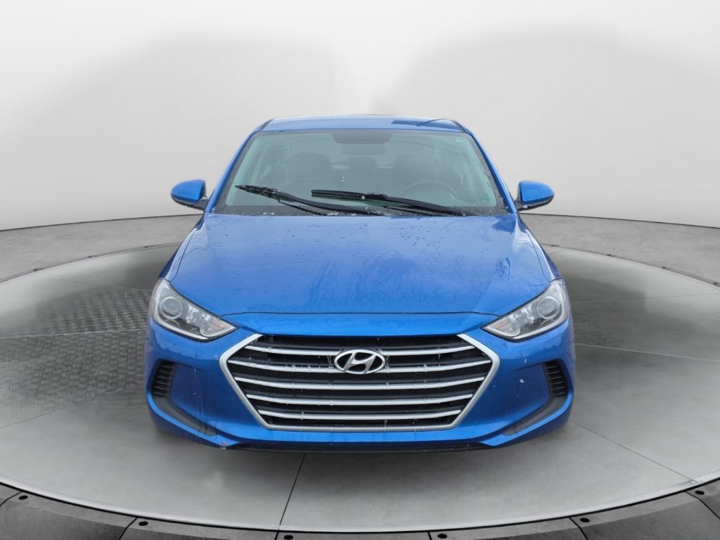 2017 Hyundai Elantra Image 2