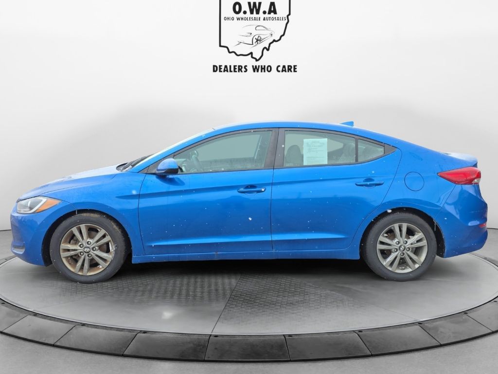 2017 Hyundai Elantra Image 4