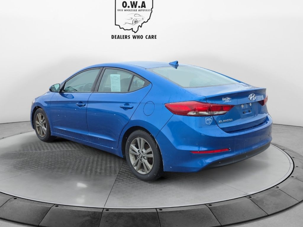 2017 Hyundai Elantra Image 5