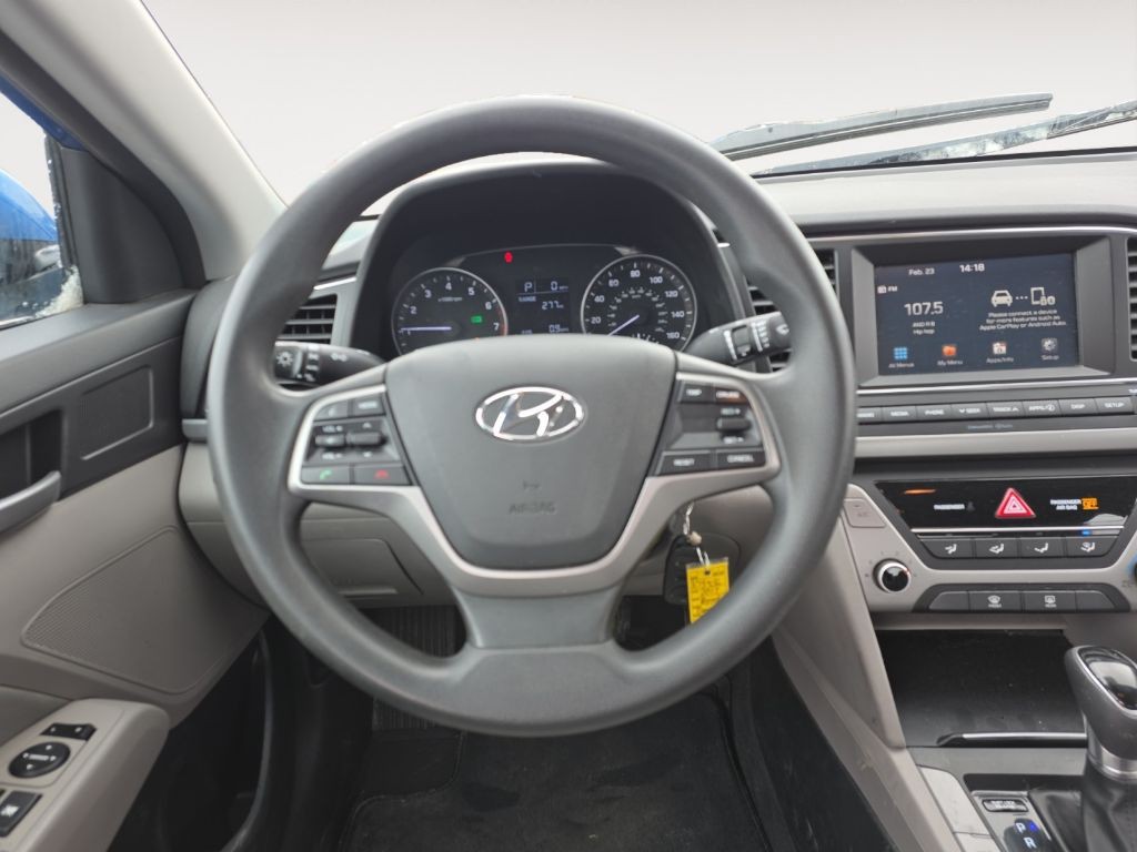 2017 Hyundai Elantra Image 11