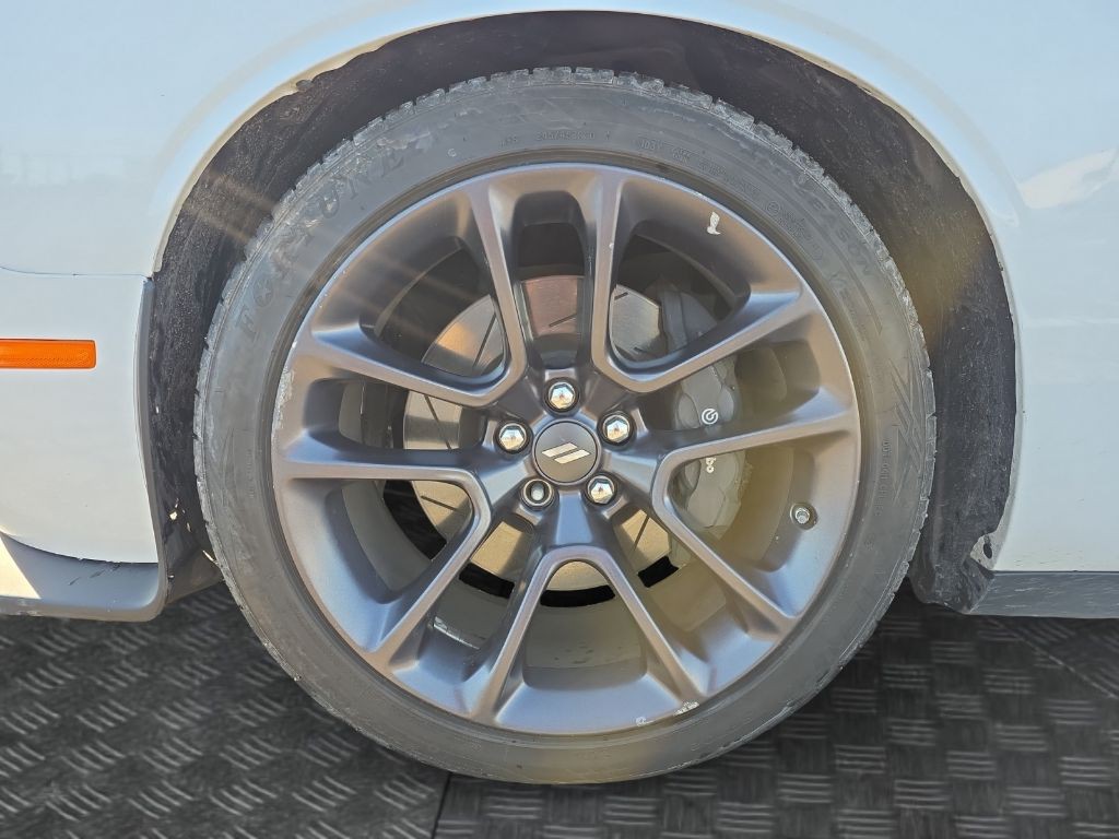 2021 Dodge Challenger Image 12