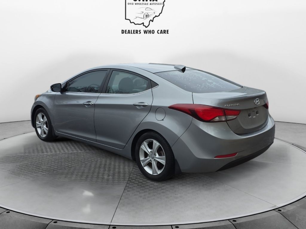 2016 Hyundai Elantra Image 3