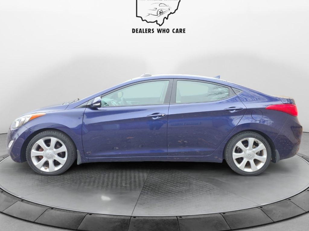 2013 Hyundai Elantra Image 2