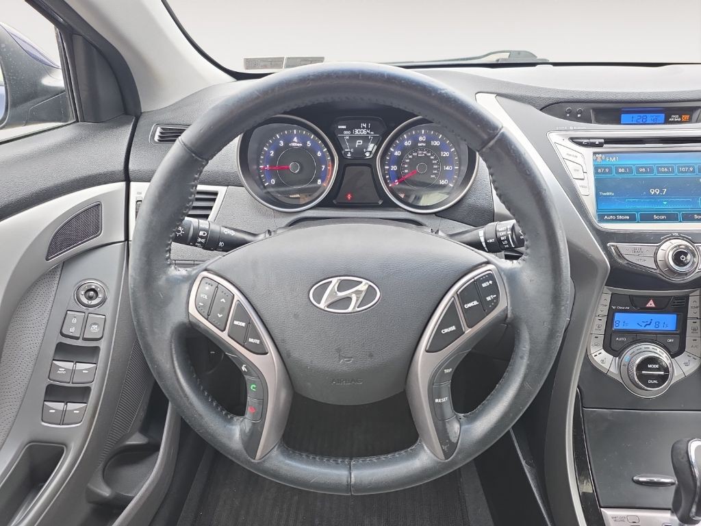 2013 Hyundai Elantra Image 10