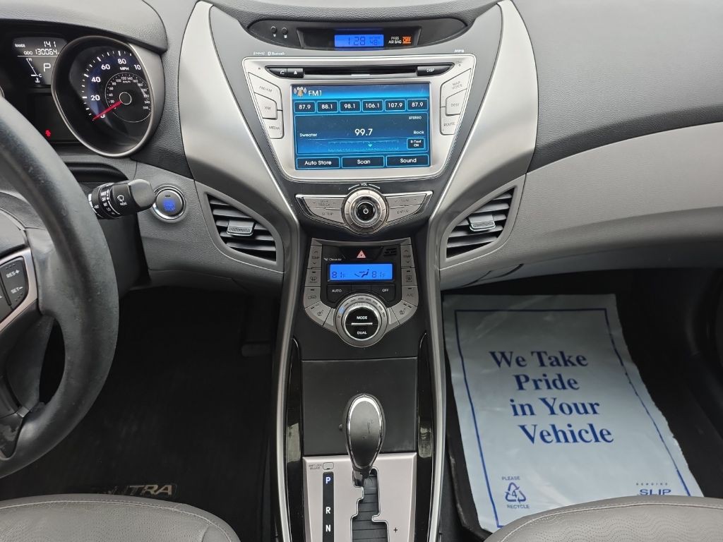 2013 Hyundai Elantra Image 11