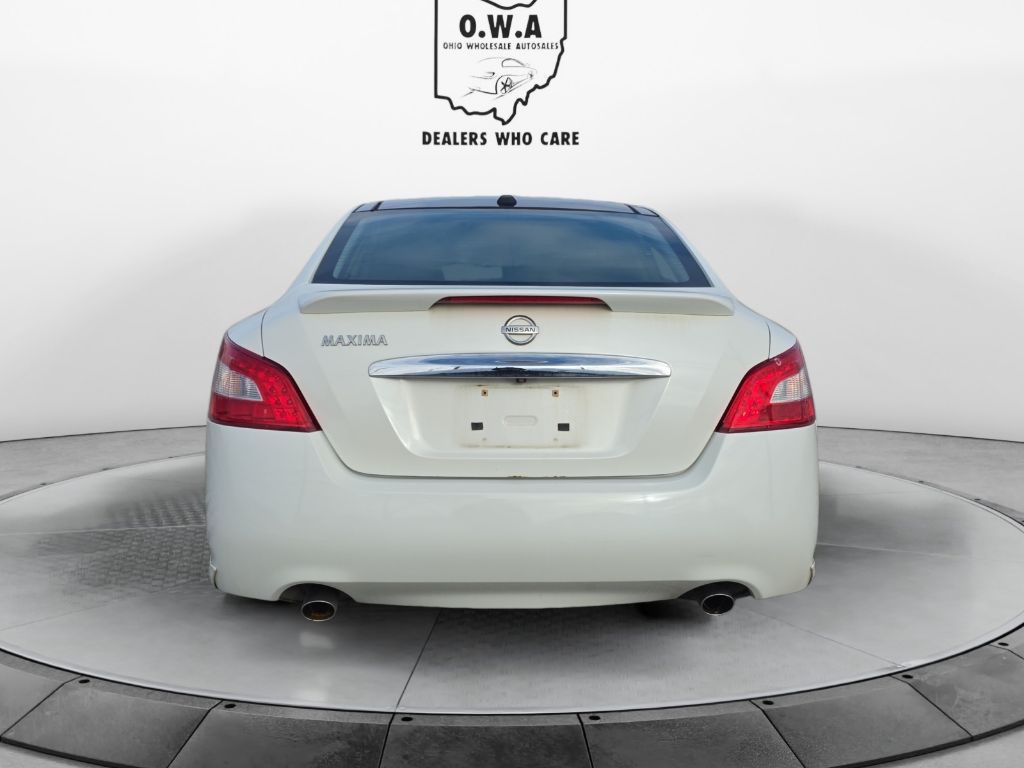 2011 Nissan Maxima Image 4