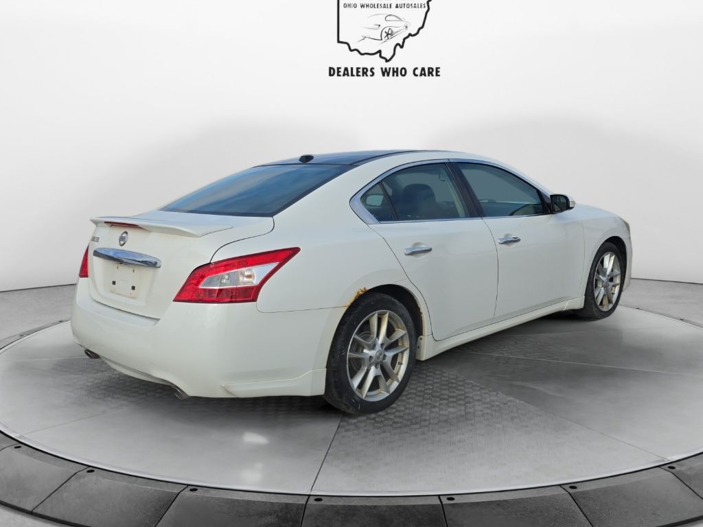 2011 Nissan Maxima Image 5