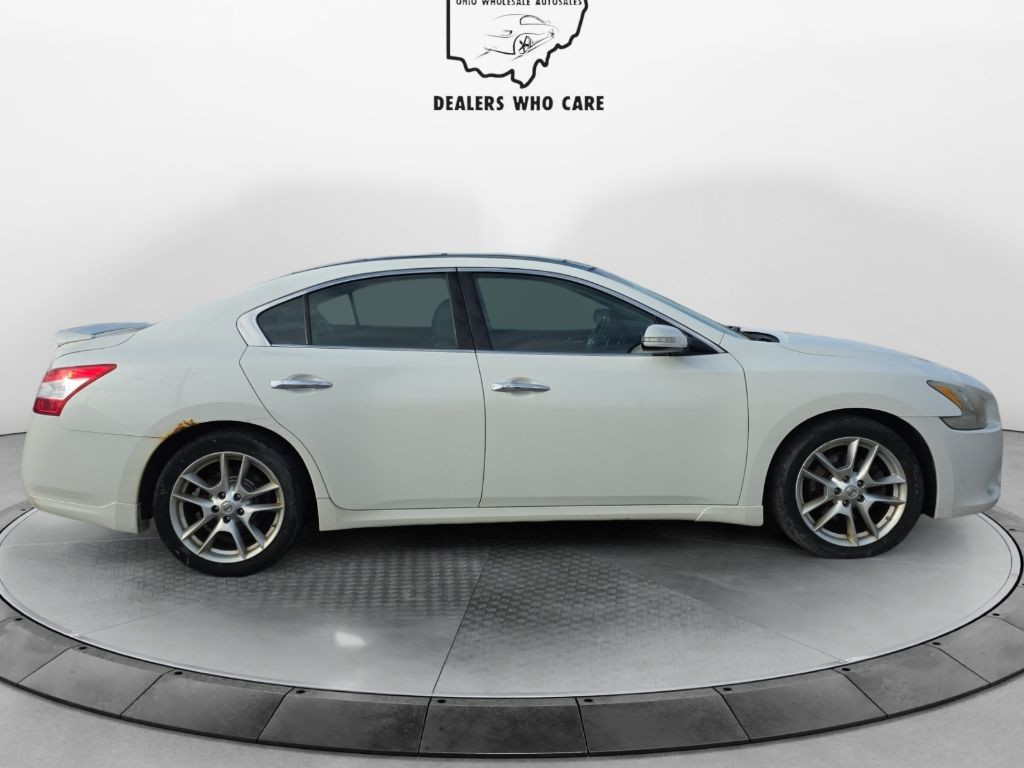 2011 Nissan Maxima Image 6