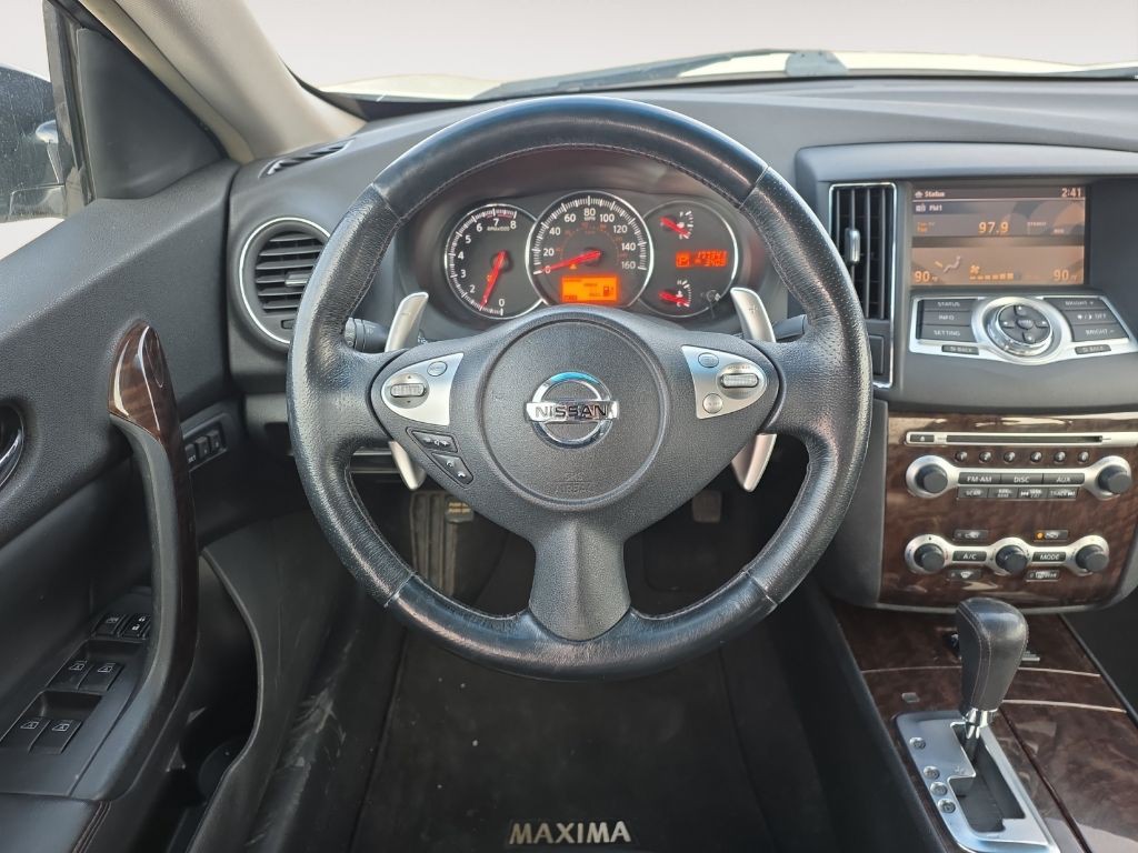 2011 Nissan Maxima Image 10
