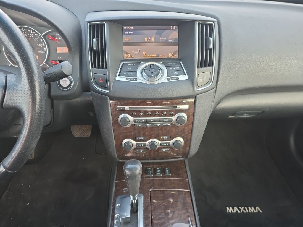 2011 Nissan Maxima Image 11