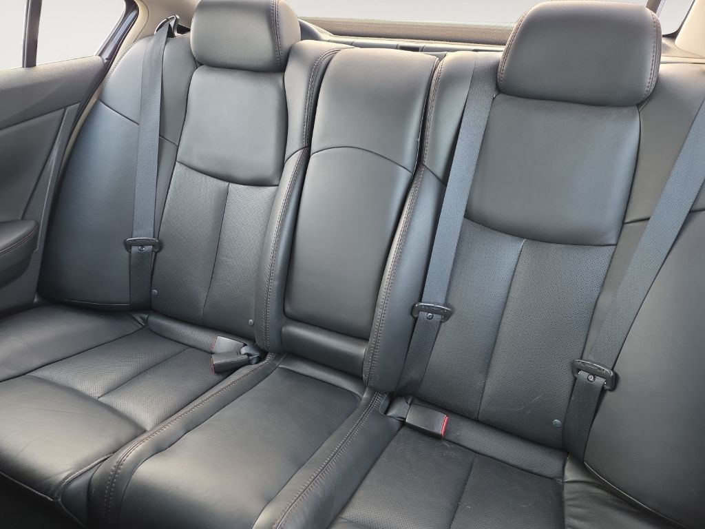 2011 Nissan Maxima Image 15