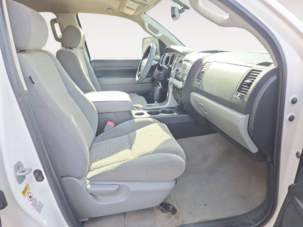 2011 Toyota Tundra Image 3