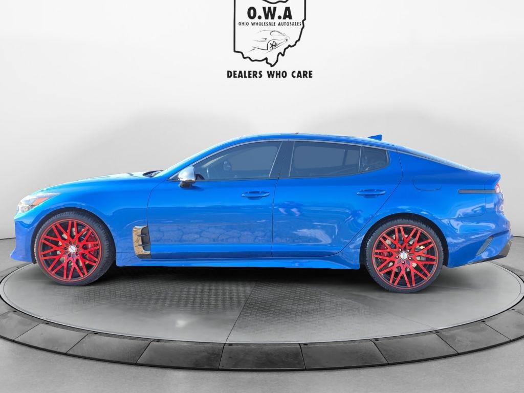 2022 Kia Stinger Image 2