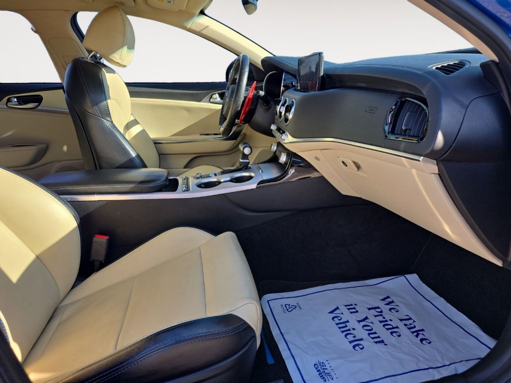 2022 Kia Stinger Image 15