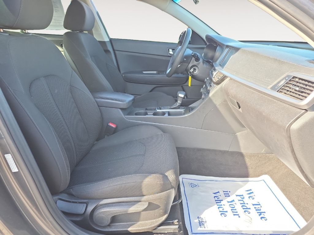 2020 Kia Optima Image 15