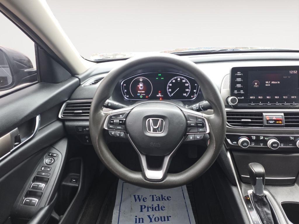 2018 Honda Accord Image 12
