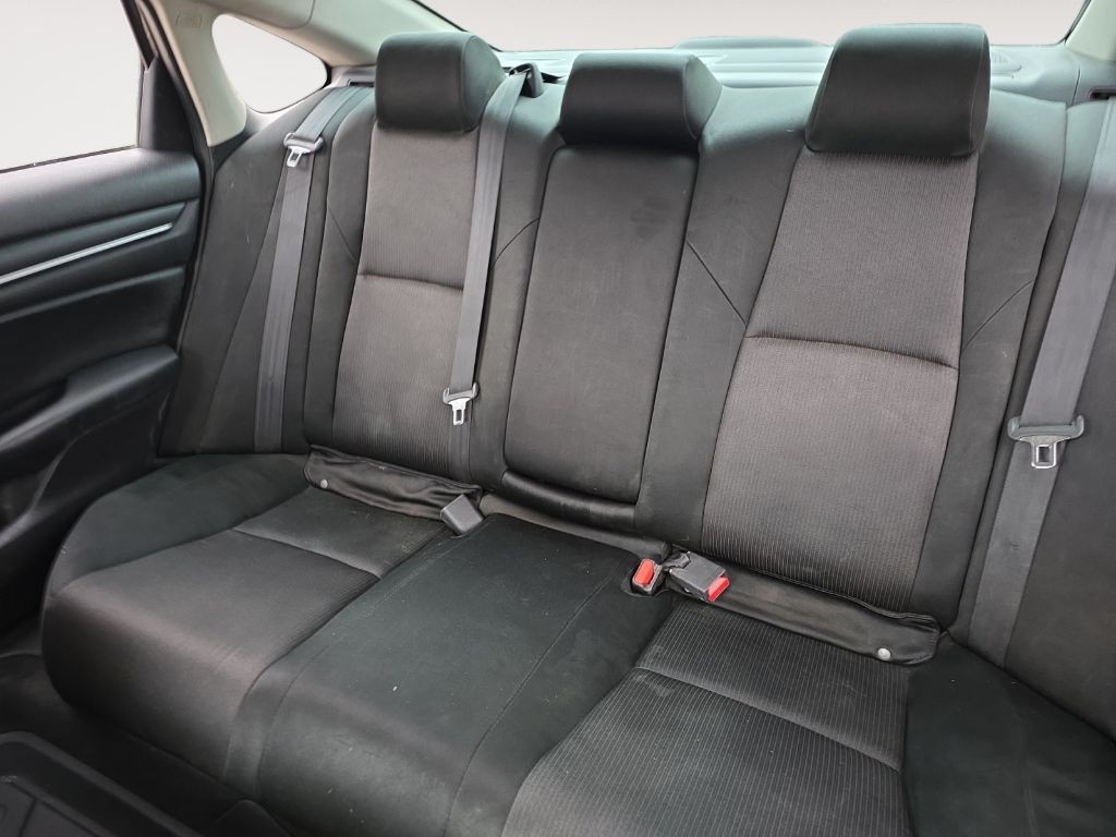 2018 Honda Accord Image 13