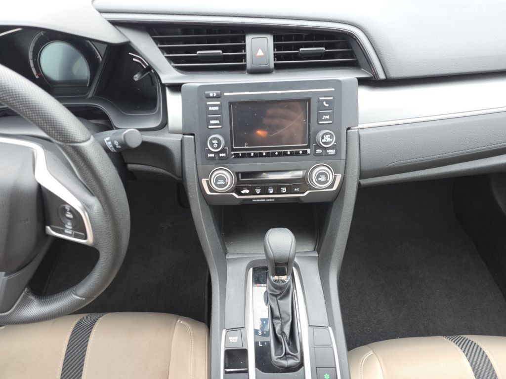 2016 Honda Civic Image 10