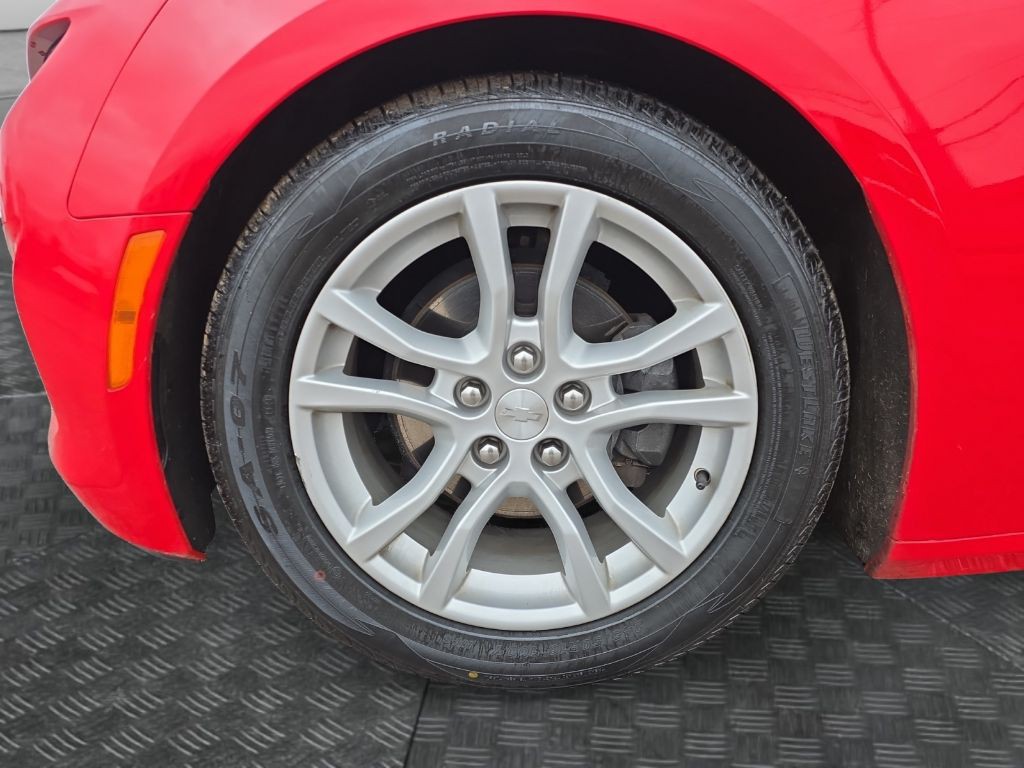 2020 Chevrolet Camaro Image 14