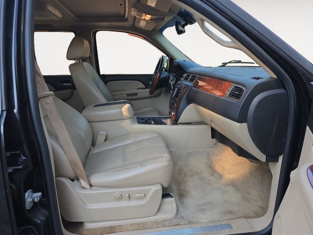 2007 Chevrolet Suburban Image 15