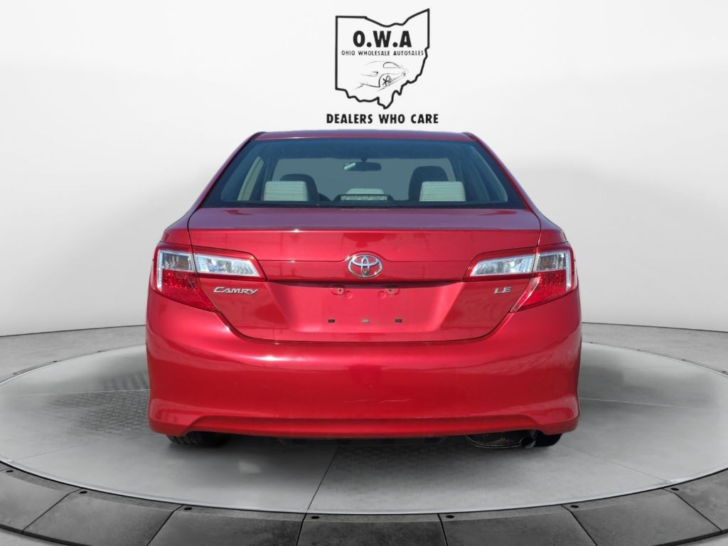 2012 Toyota Camry Image 6