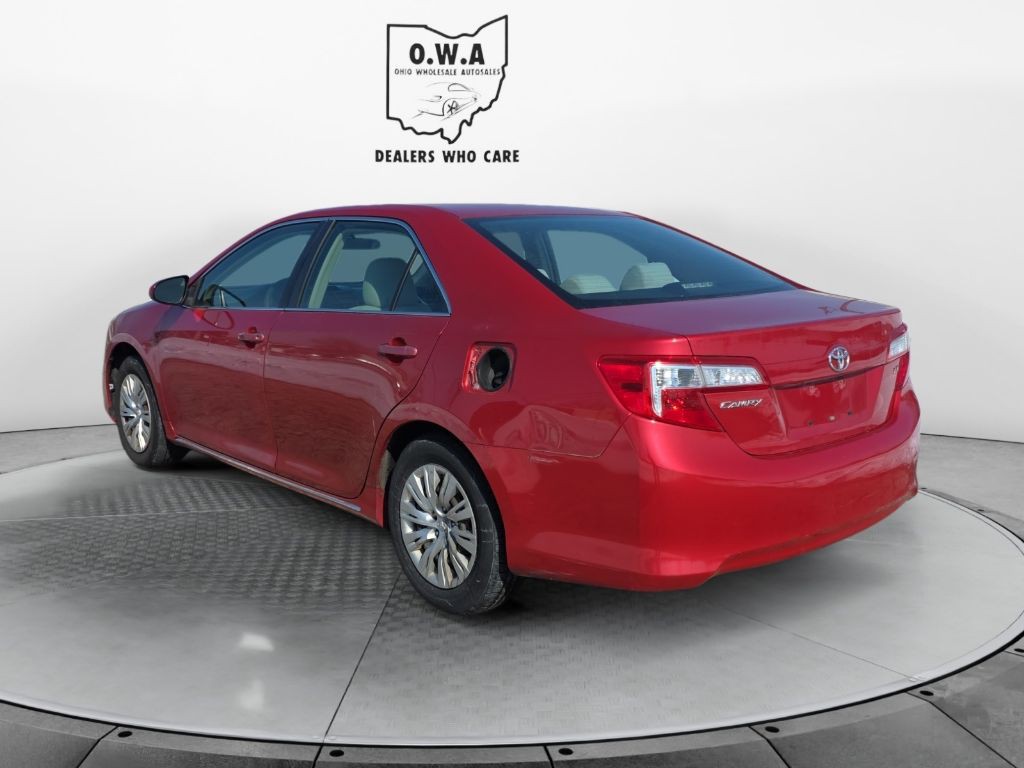 2012 Toyota Camry Image 5