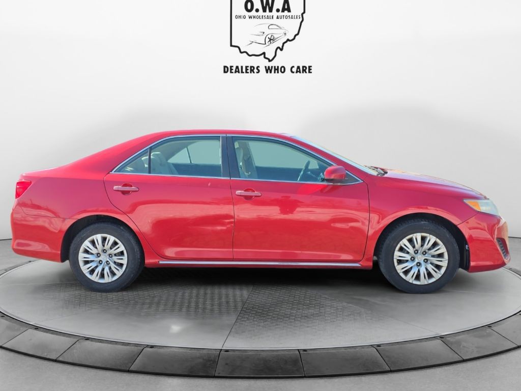 2012 Toyota Camry Image 8
