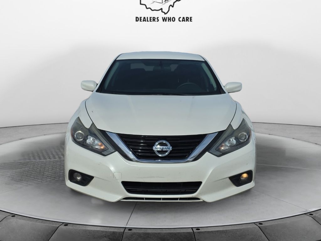 2016 Nissan Altima Image 2