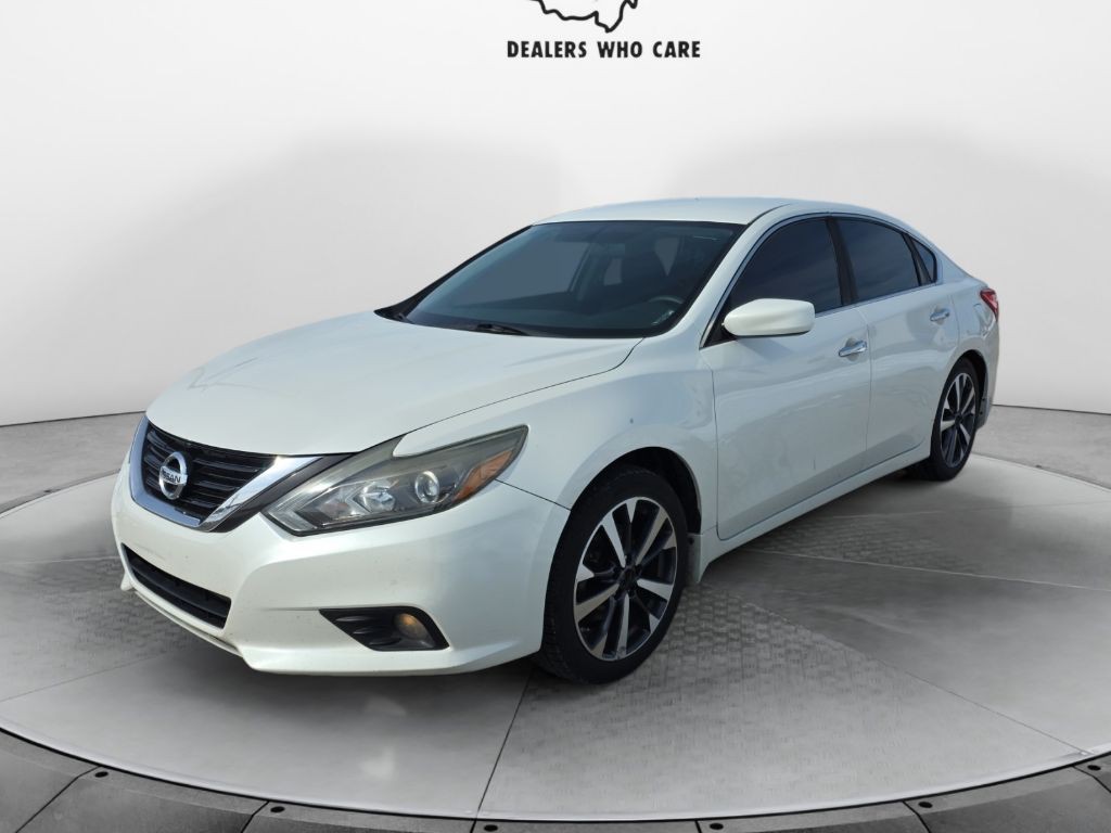 2016 Nissan Altima Image 3