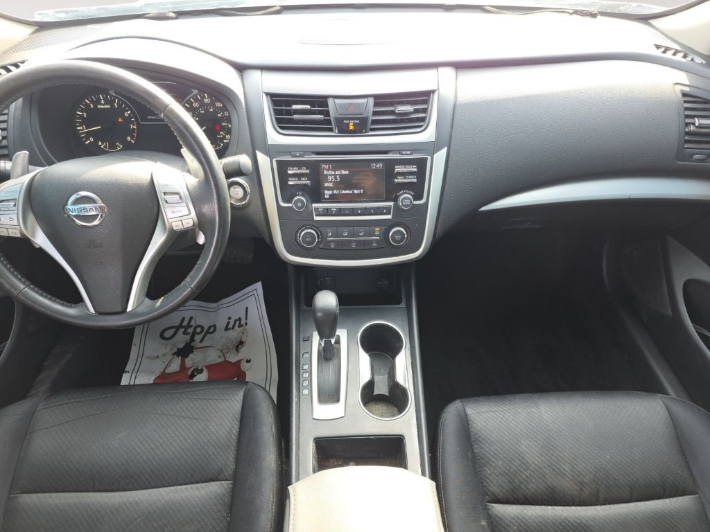 2016 Nissan Altima Image 11