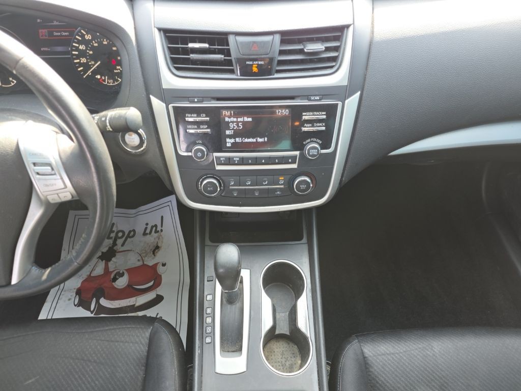 2016 Nissan Altima Image 12