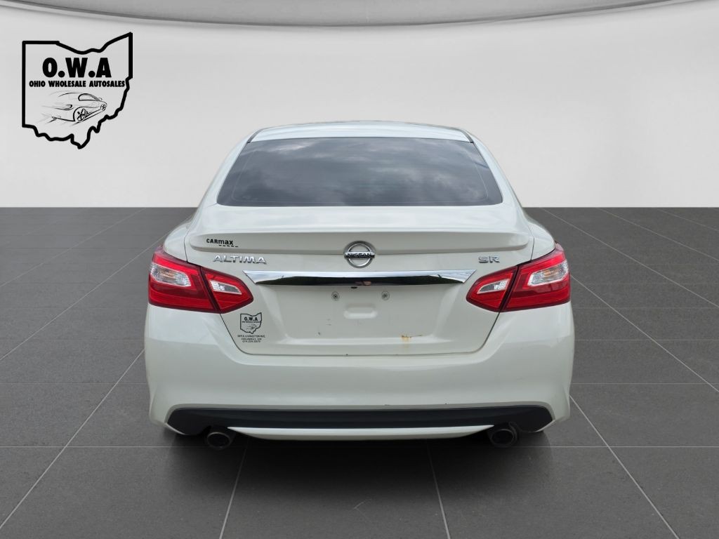 2016 Nissan Altima Image 6