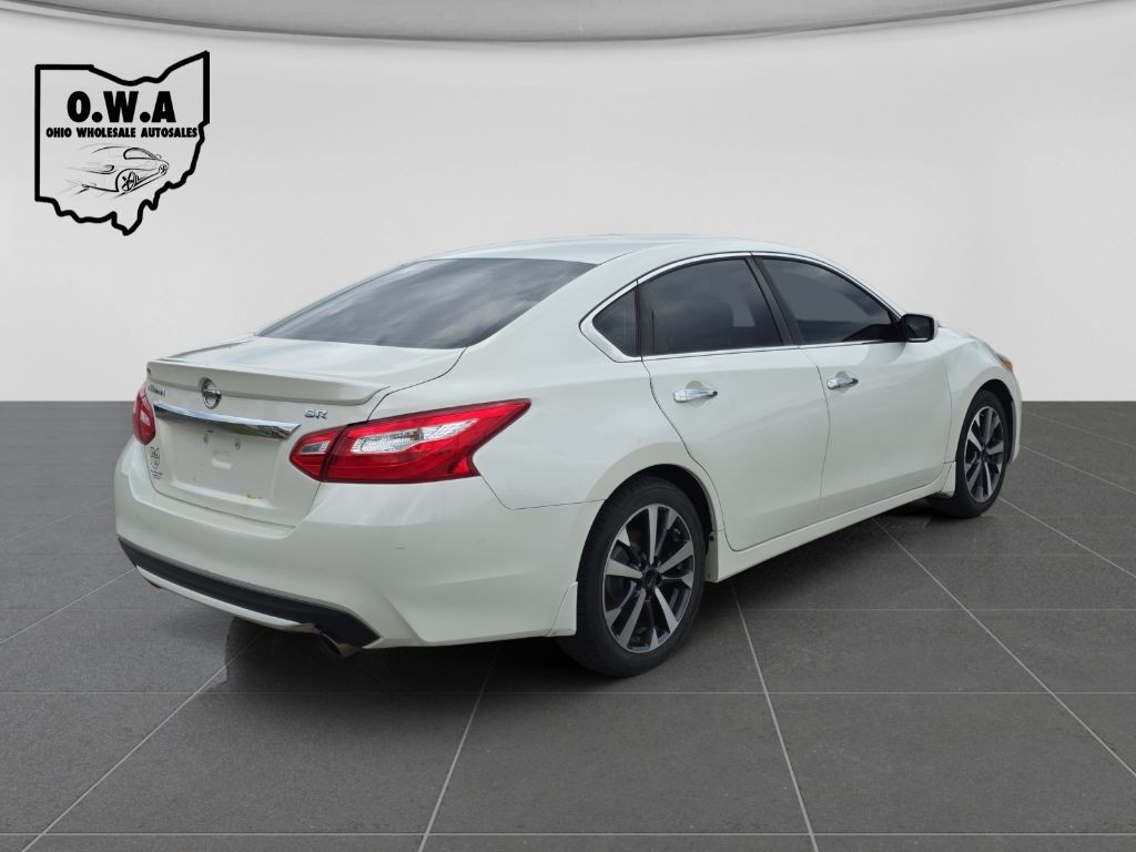2016 Nissan Altima Image 7