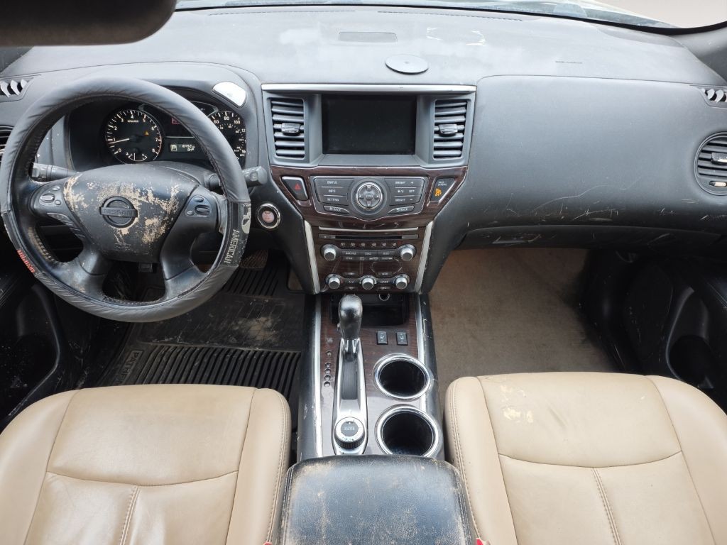 2014 Nissan Pathfinder Image 10