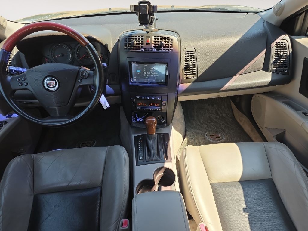 2004 Cadillac CTS Image 10