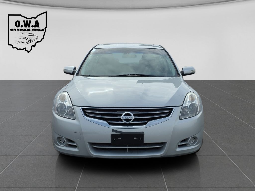 2010 Nissan Altima Image 2
