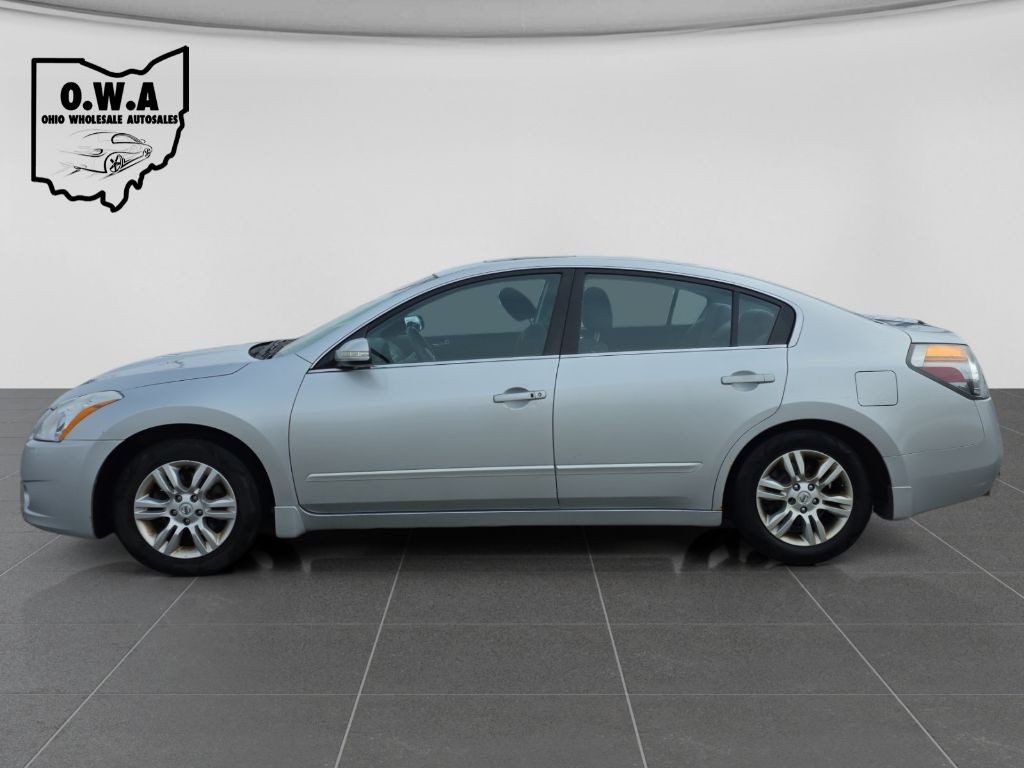 2010 Nissan Altima Image 4