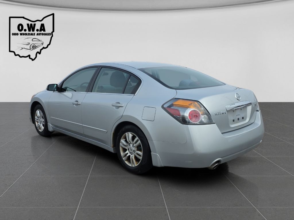 2010 Nissan Altima Image 5